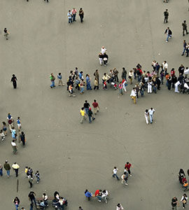 crowd_12336601-retouched-100dpi